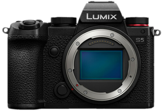 Lumix S5